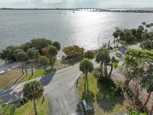 4220 NE Indian River Dr. Drive # #2, Jensen Beach, FL 34957 photo 3