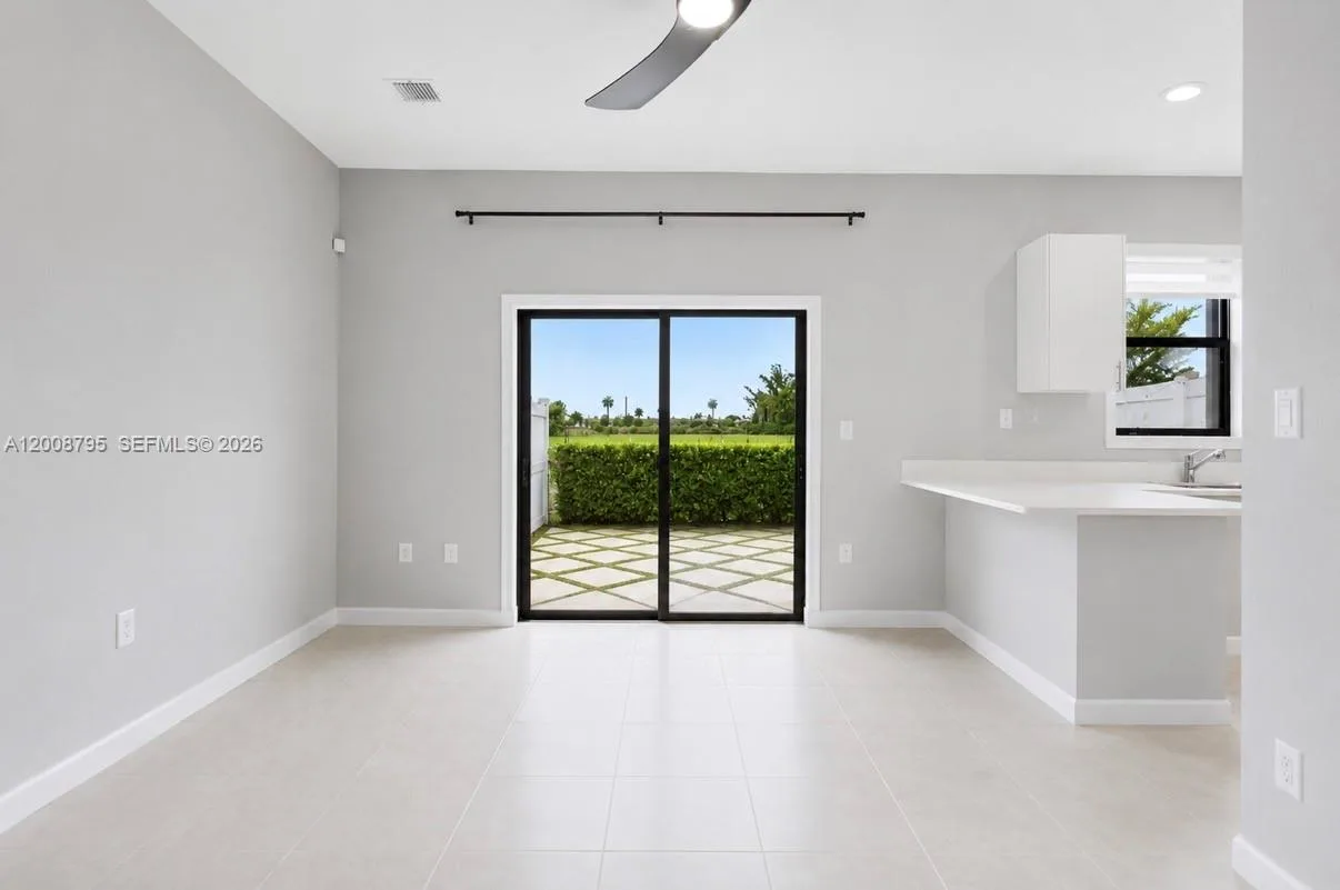 20478 NW 4th Ct, Miami Gardens, FL 33169 photo 6