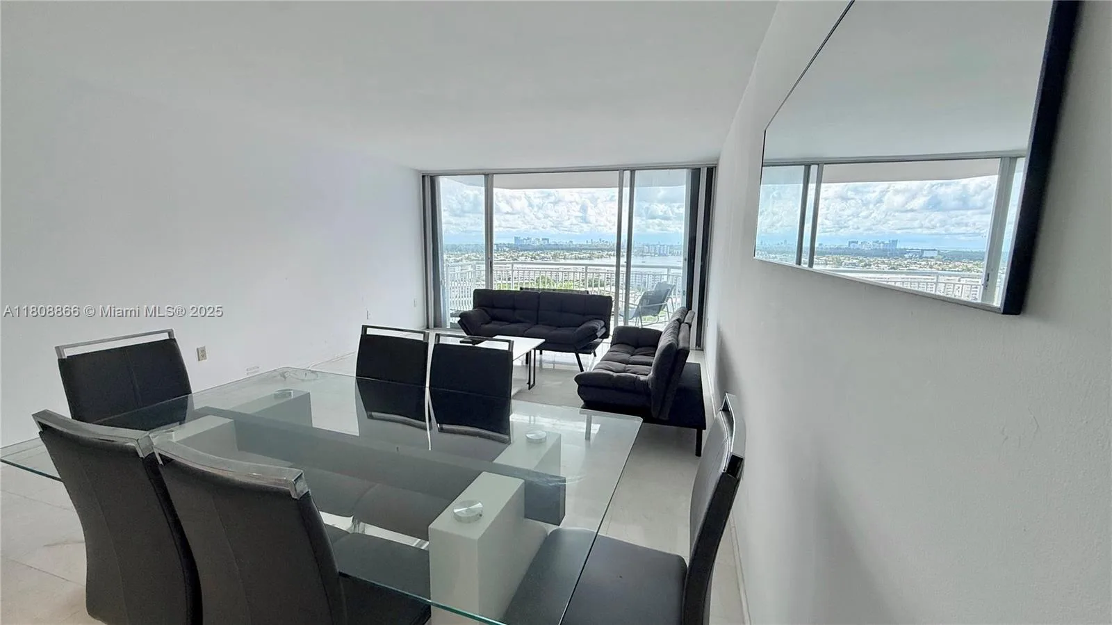 18071 Biscayne Blvd # 1803, Aventura, FL 33160 photo 4