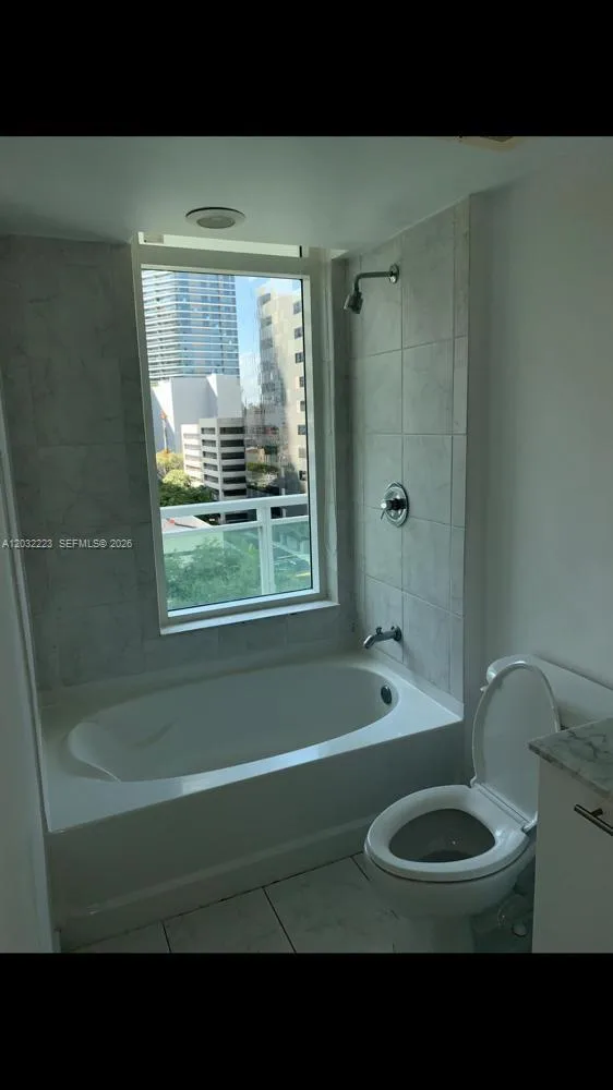 950 Brickell Bay Dr # 701, Miami, FL 33131 photo 8