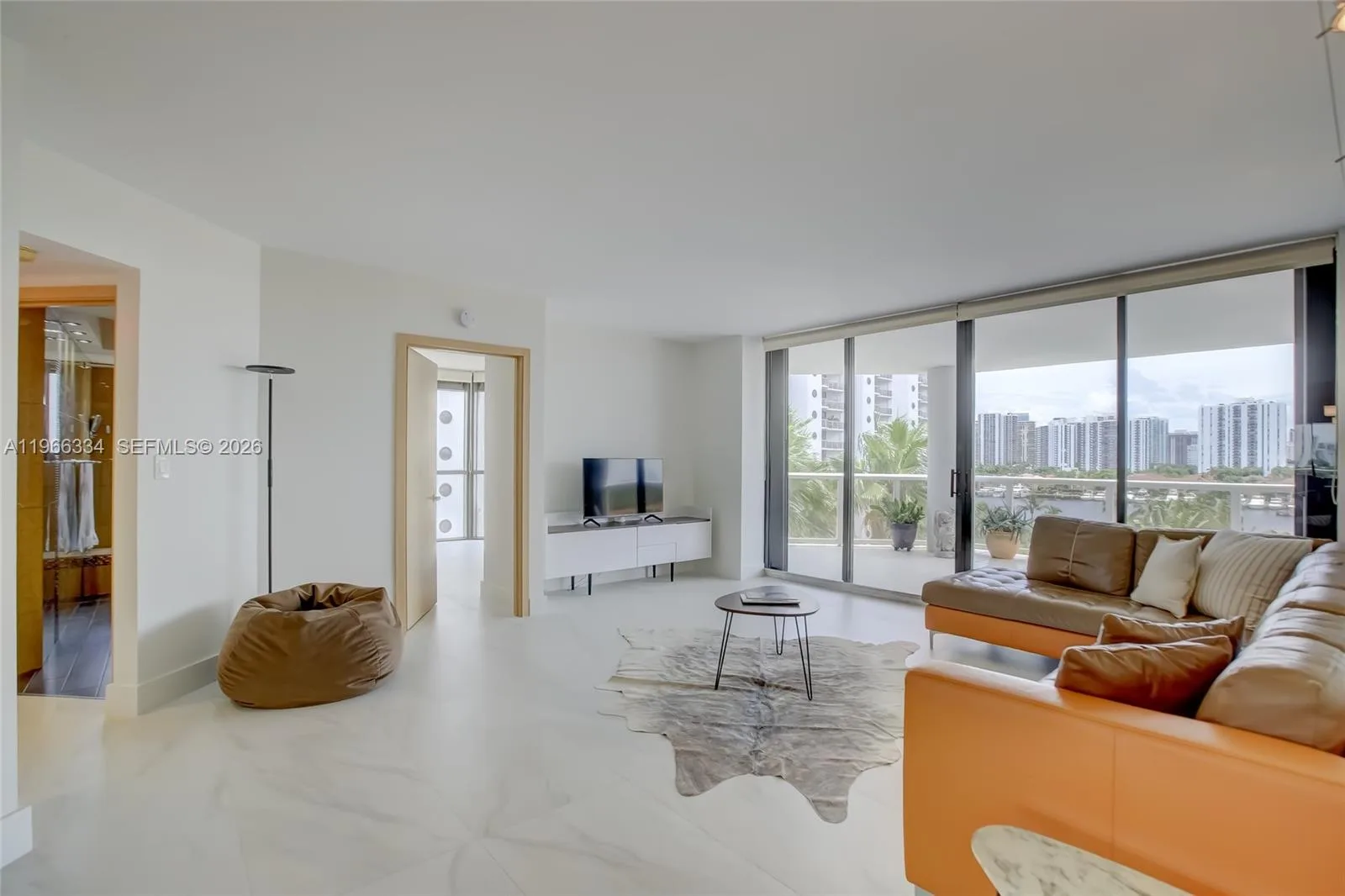 3600 Yacht Club Dr # 703, Aventura, FL 33180 photo 3