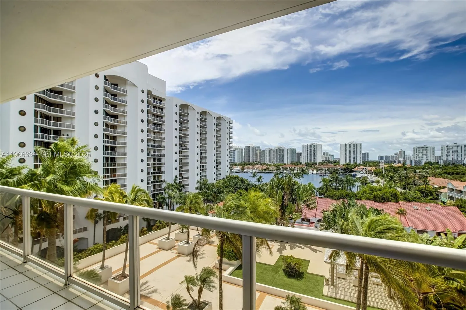 3600 Yacht Club Dr # 703, Aventura, FL 33180 photo 4