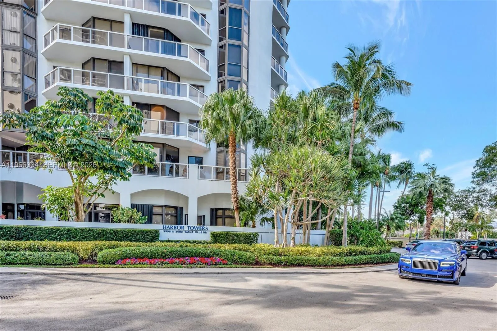 3600 Yacht Club Dr # 703, Aventura, FL 33180 photo 9