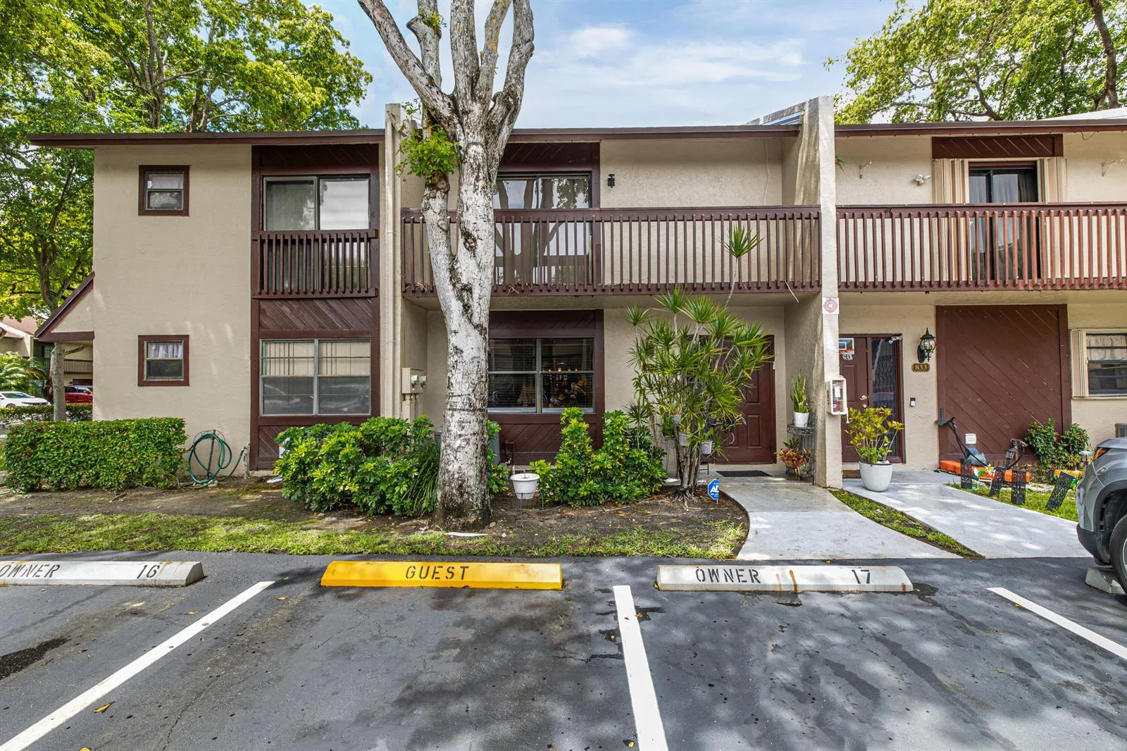 837 NW 47th Street, Deerfield Beach, FL 33064