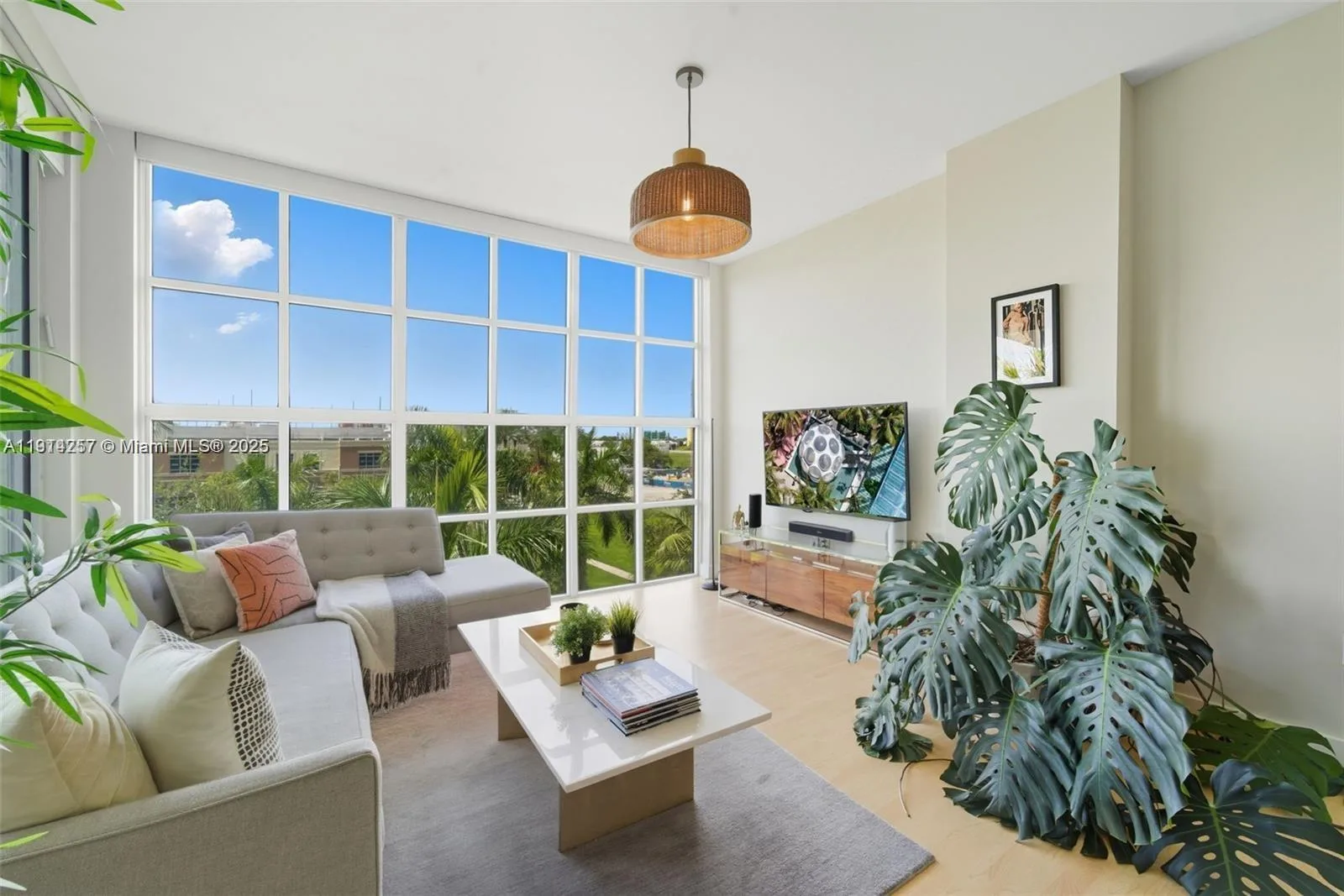3451 NE 1st Ave # M0403, Miami, FL 33137 photo 4