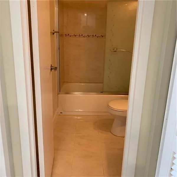 250 JACARANDA Drive # 203, Plantation, FL 33324 photo 9
