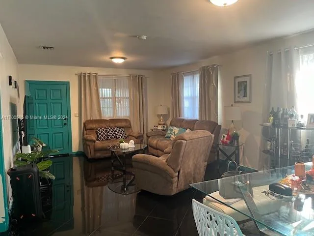 161 NW 35th St, Miami, FL 33127 photo 7