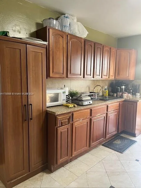 161 NW 35th St, Miami, FL 33127 photo 9