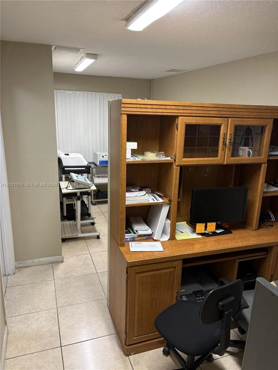 1750 W 39th Pl # 1007, Hialeah, FL 33012 photo 2