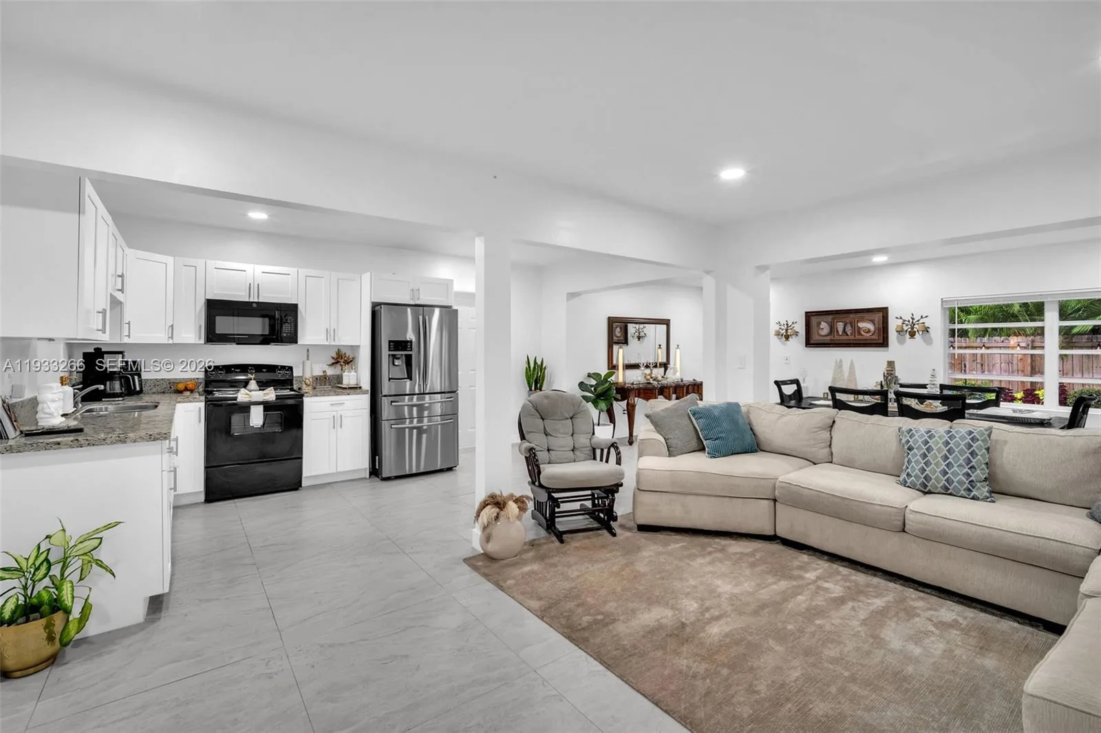 14140 NE 10th Ave, North Miami, FL 33161 photo 2