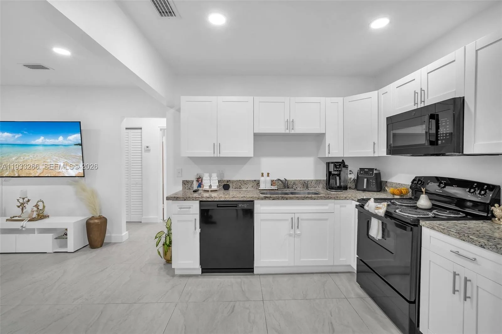 14140 NE 10th Ave, North Miami, FL 33161 photo 7