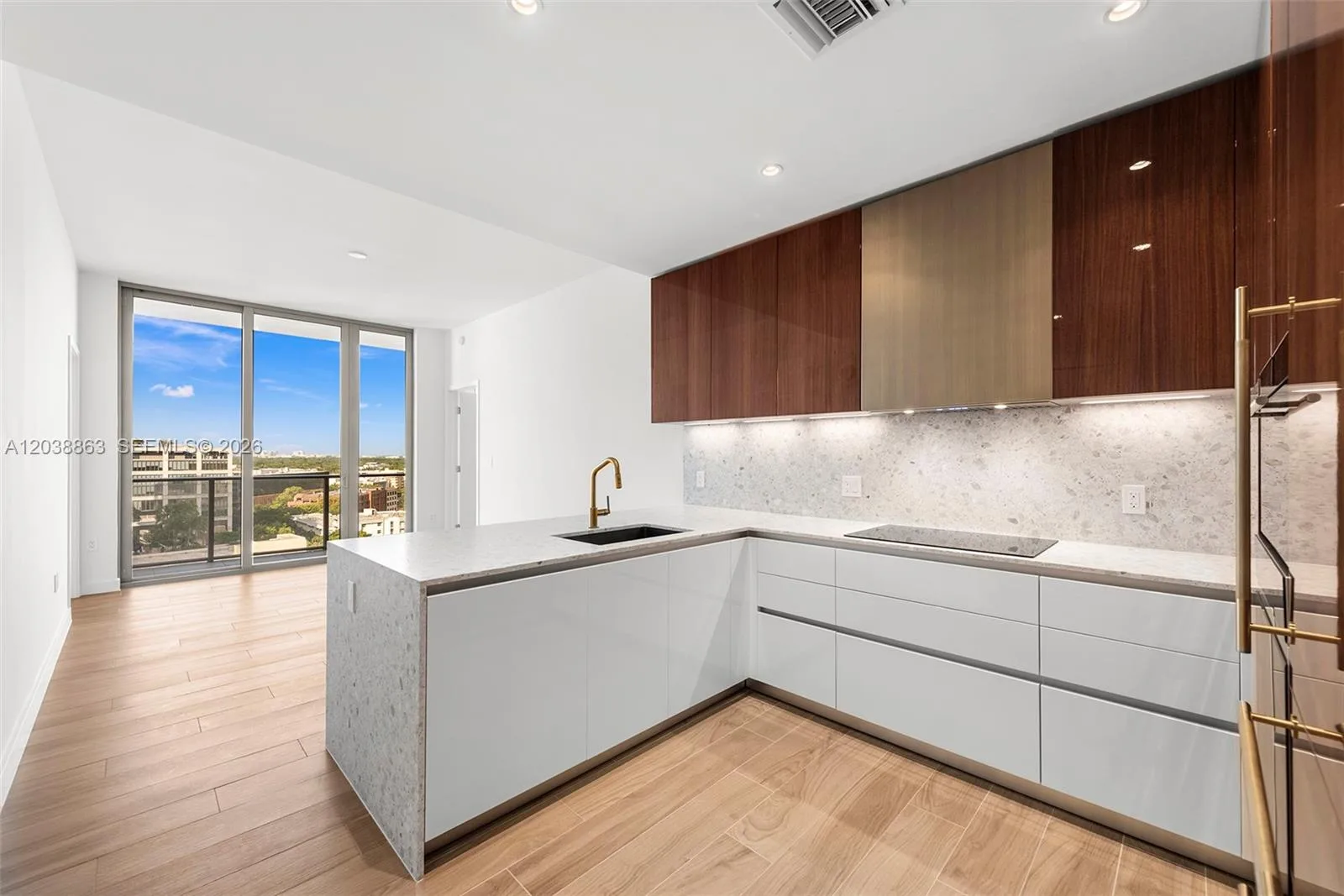 2678 Tigertail Ave # 1005, Miami, FL 33133