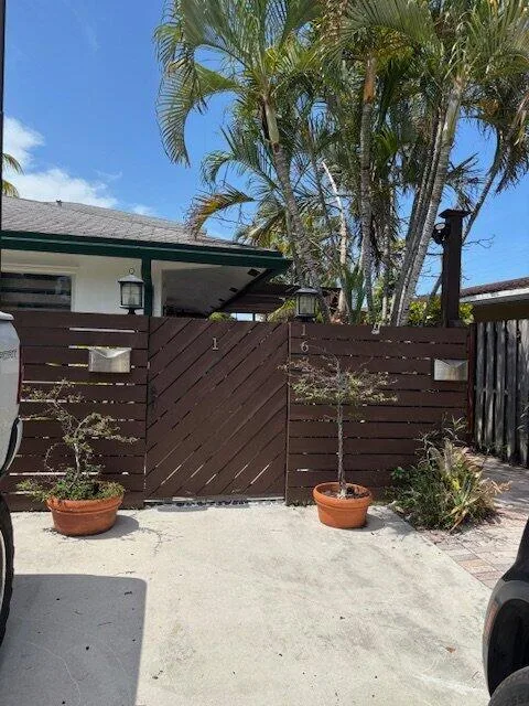 1637 NE 5TH Street # 2, Fort Lauderdale, FL 33301 photo 2