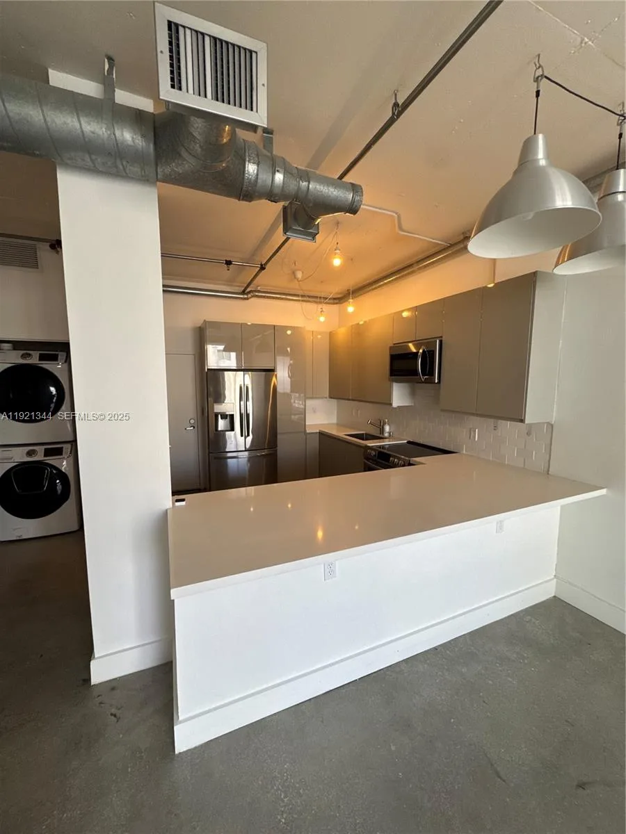 444 NE 30th St # 603, Miami, FL 33137
