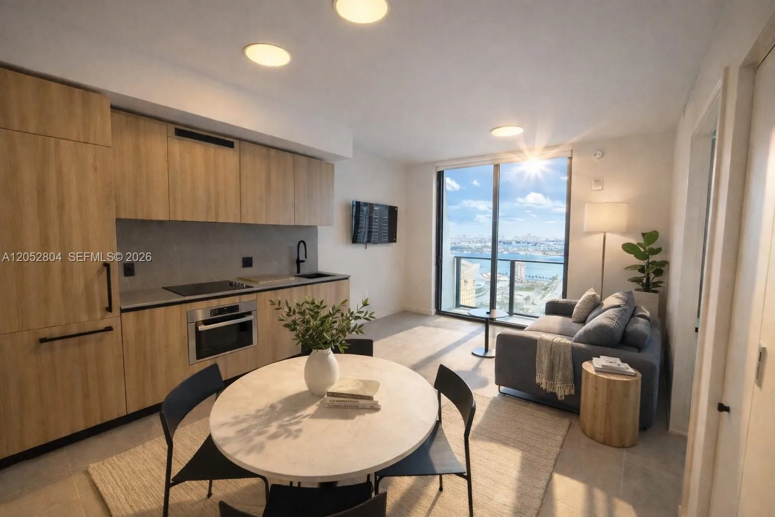 121 NE 5th St # 3013, Miami, FL 33132