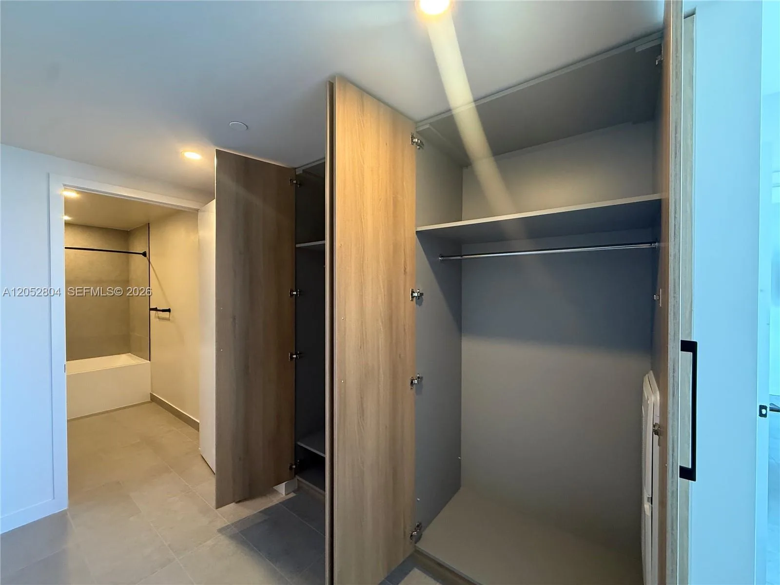 121 NE 5th St # 3013, Miami, FL 33132 photo 5