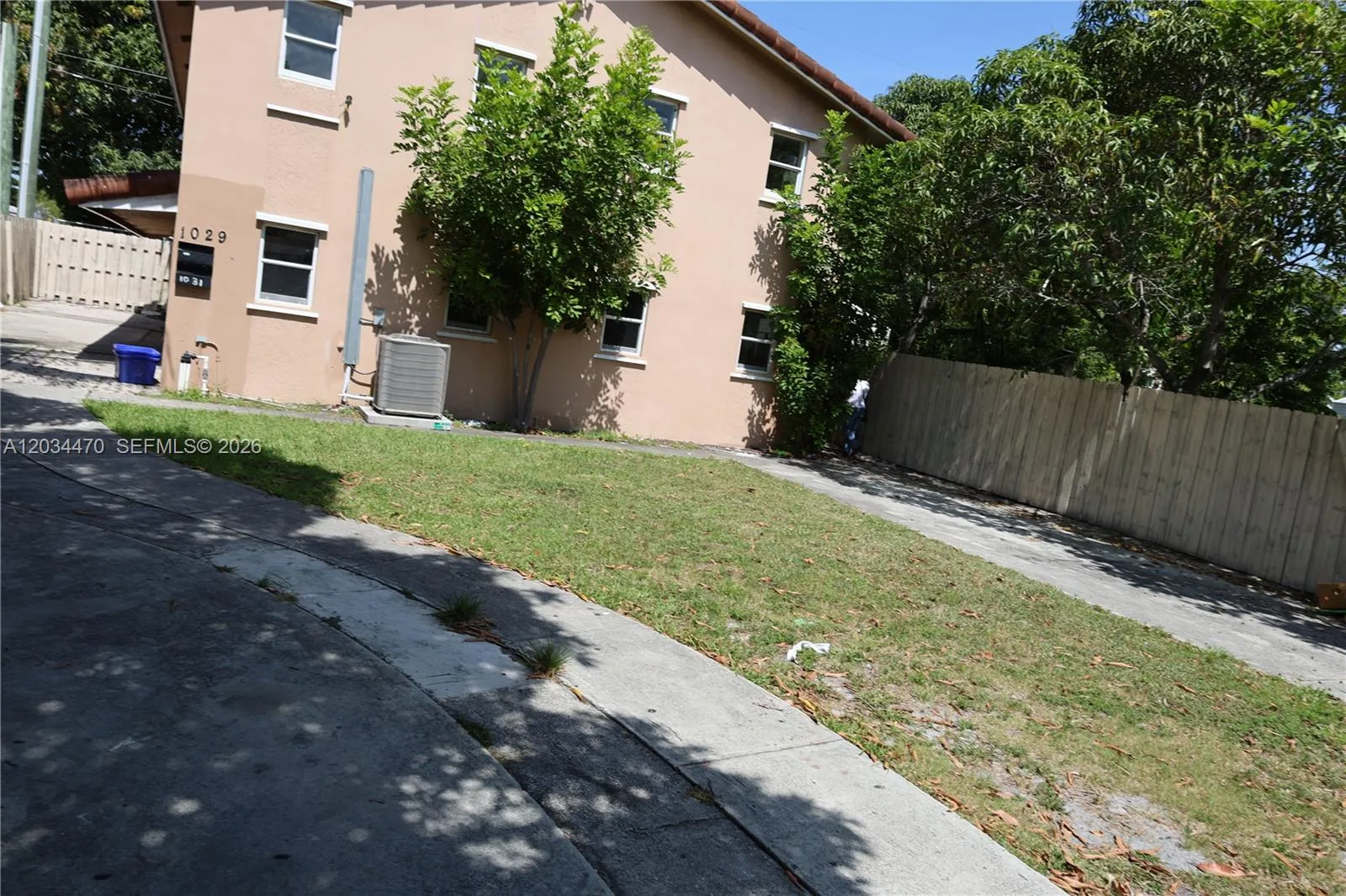 1029 S C St, Lake Worth, FL 33460 photo 3