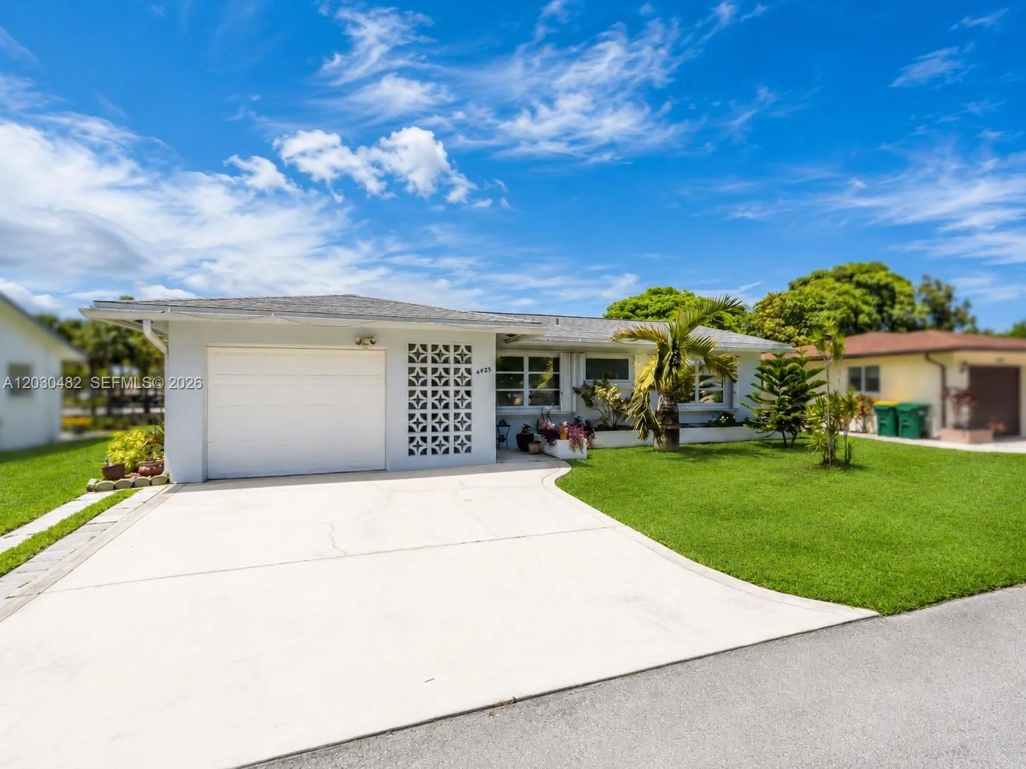 4923 NW 55th Ct, Tamarac, FL 33319