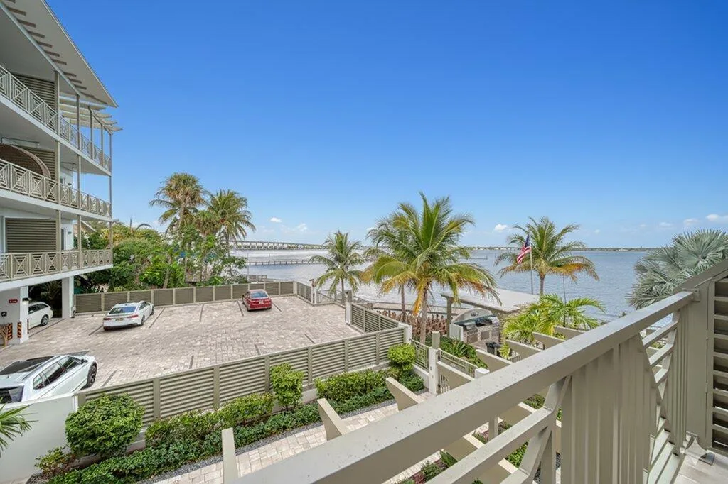 41 SW Seminole Street # 205, Stuart, FL 34994 photo 3
