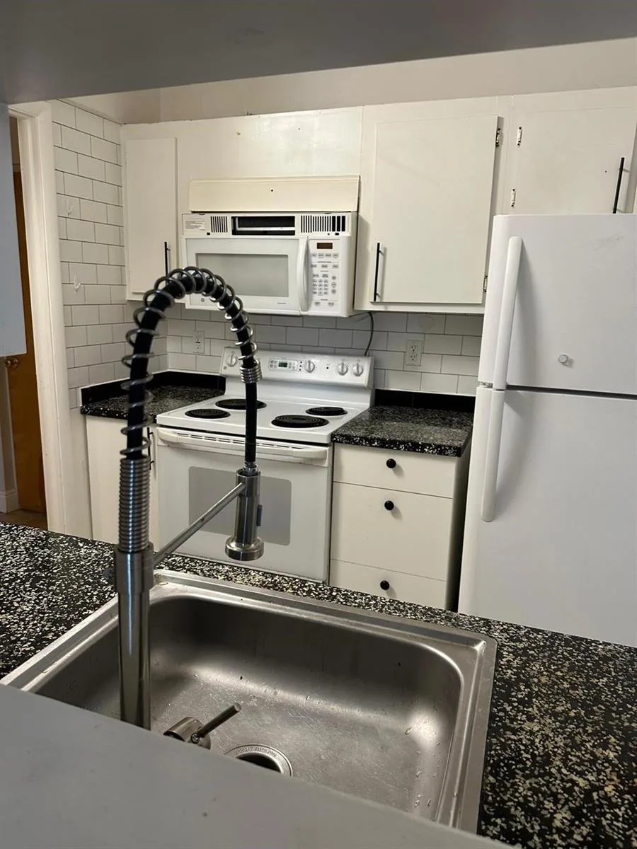 400 N Riverside Drive # 102, Pompano Beach, FL 33062