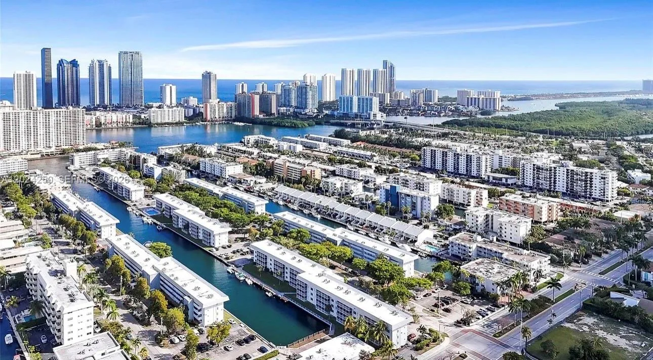 3551 NE 169th St # 104, North Miami Beach, FL 33160