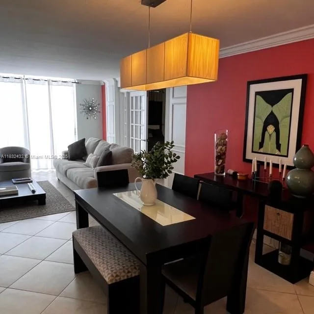 6039 Collins Ave # 823, Miami Beach, FL 33140 photo 5