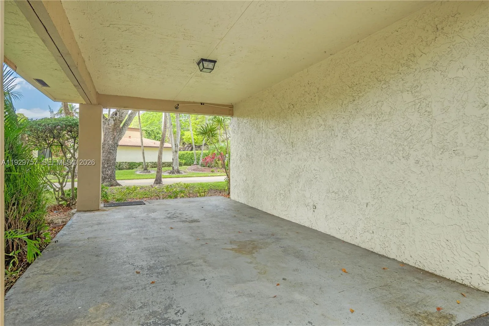 8097 Royal Palm Cir, Tamarac, FL 33321 photo 4