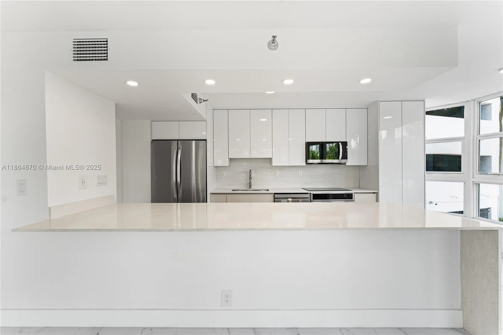 19101 NE 36th Ct # 206, Aventura, FL 33180 photo 11