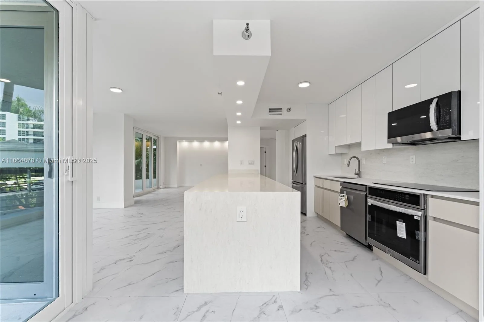 19101 NE 36th Ct # 206, Aventura, FL 33180 photo 13