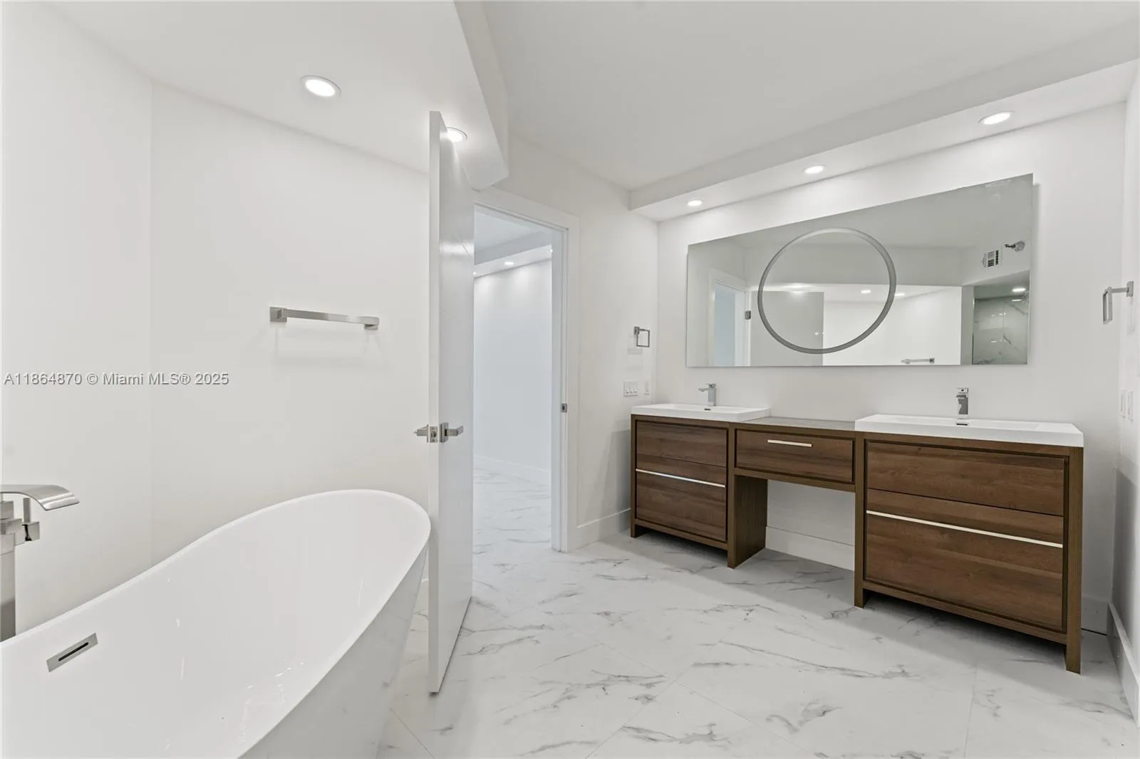 19101 NE 36th Ct # 206, Aventura, FL 33180 photo 5