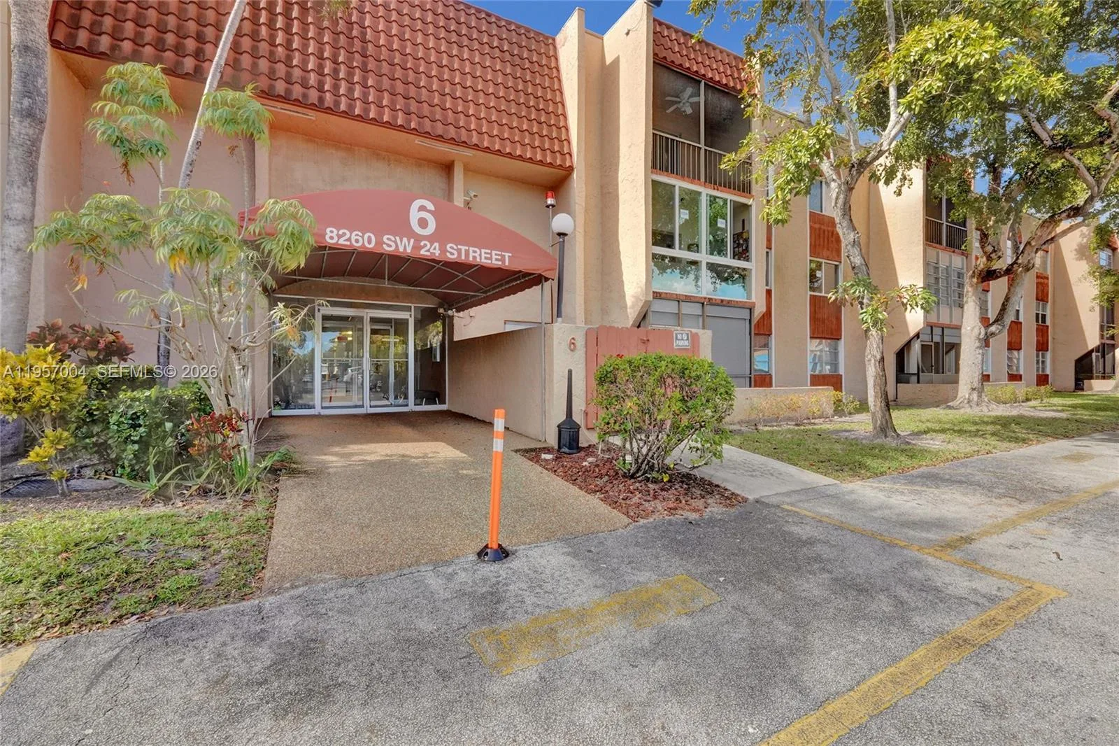 8260 SW 24th St # 6210, North Lauderdale, FL 33068 photo 3