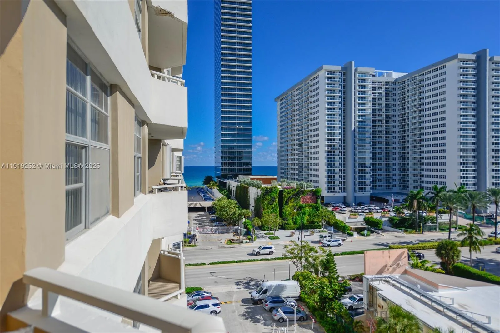 1985 S Ocean Dr # 6J, Hallandale Beach, FL 33009