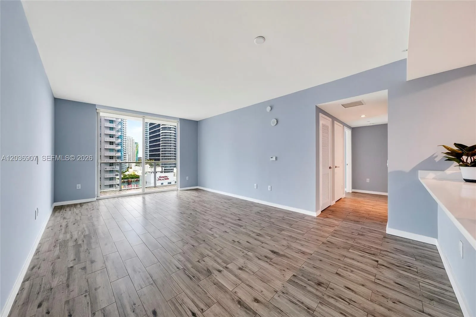 1100 S Miami Ave # 1804, Miami, FL 33130 — zdjęcie 3