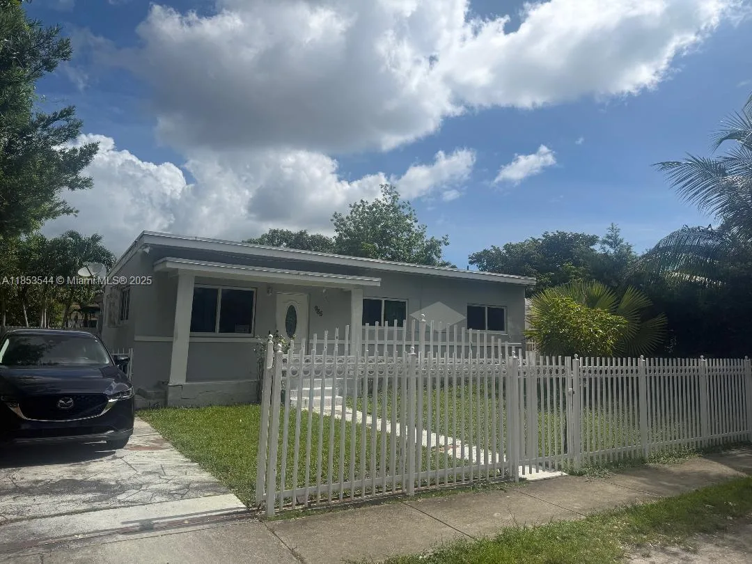 985 NE 146th St, North Miami, FL 33161 photo 3
