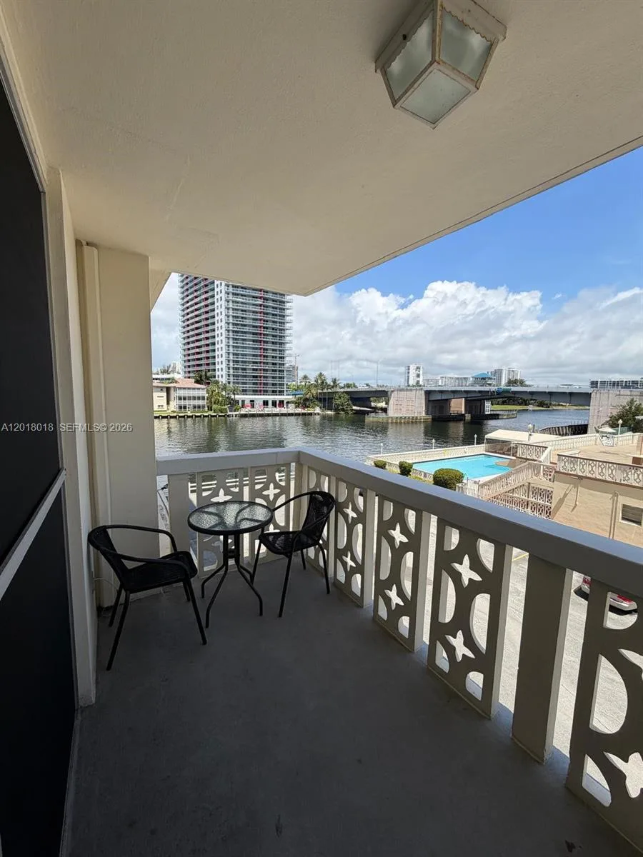 1817 S Ocean Dr # 319, Hallandale Beach, FL 33009