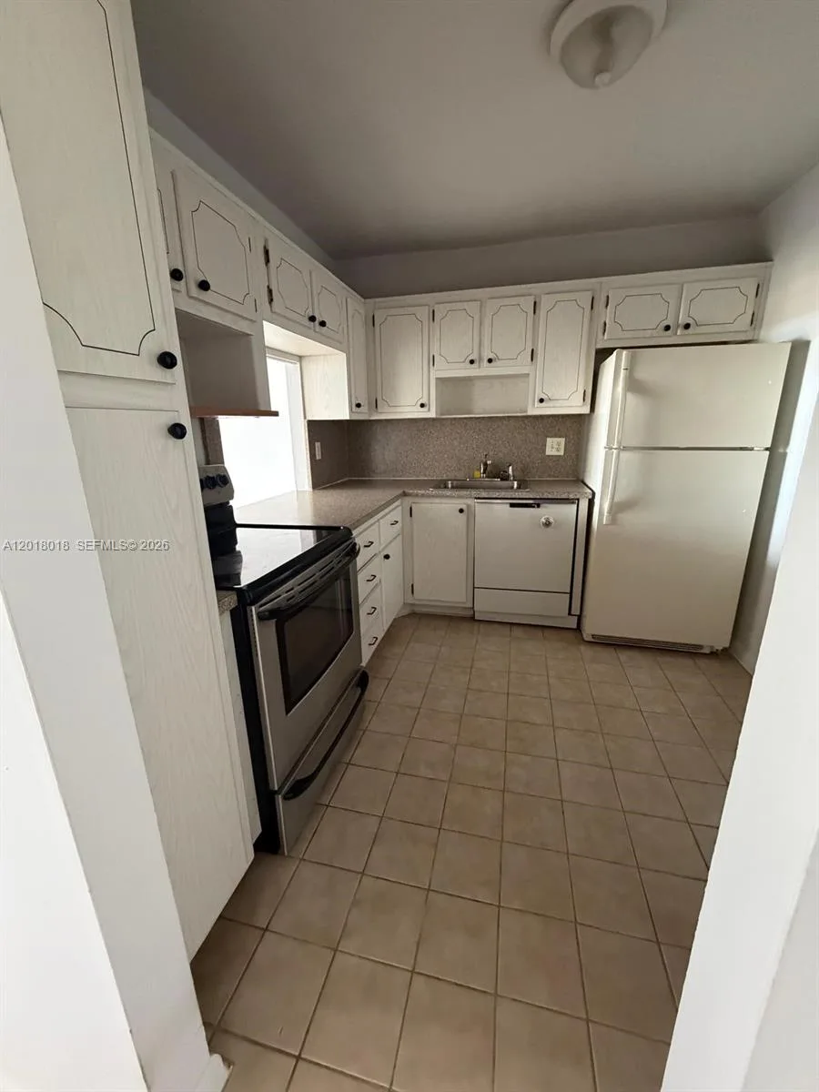 1817 S Ocean Dr # 319, Hallandale Beach, FL 33009 photo 6