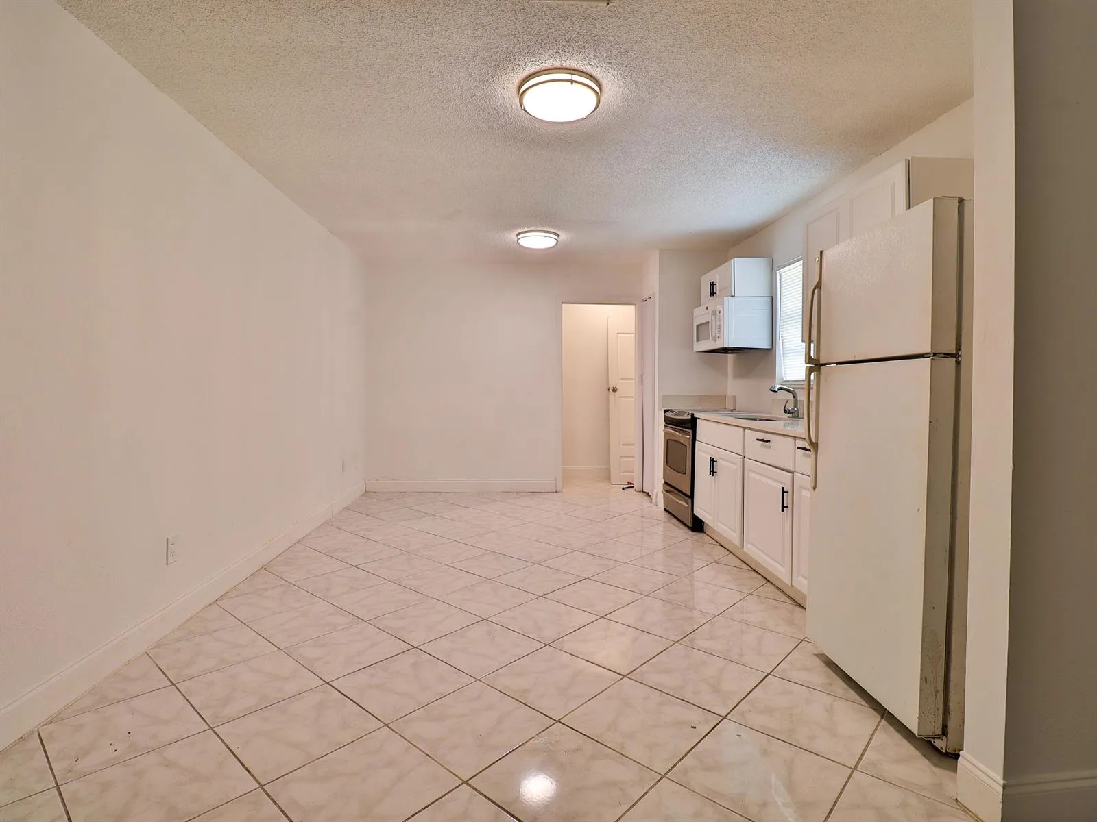 3024 W Dixie Boulevard, Fort Pierce, FL 34946 photo 8