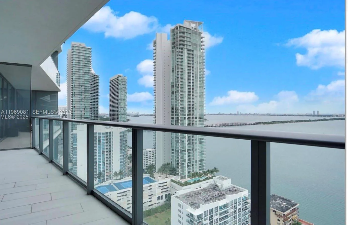 460 NE 28th St # 2102, Miami, FL 33137