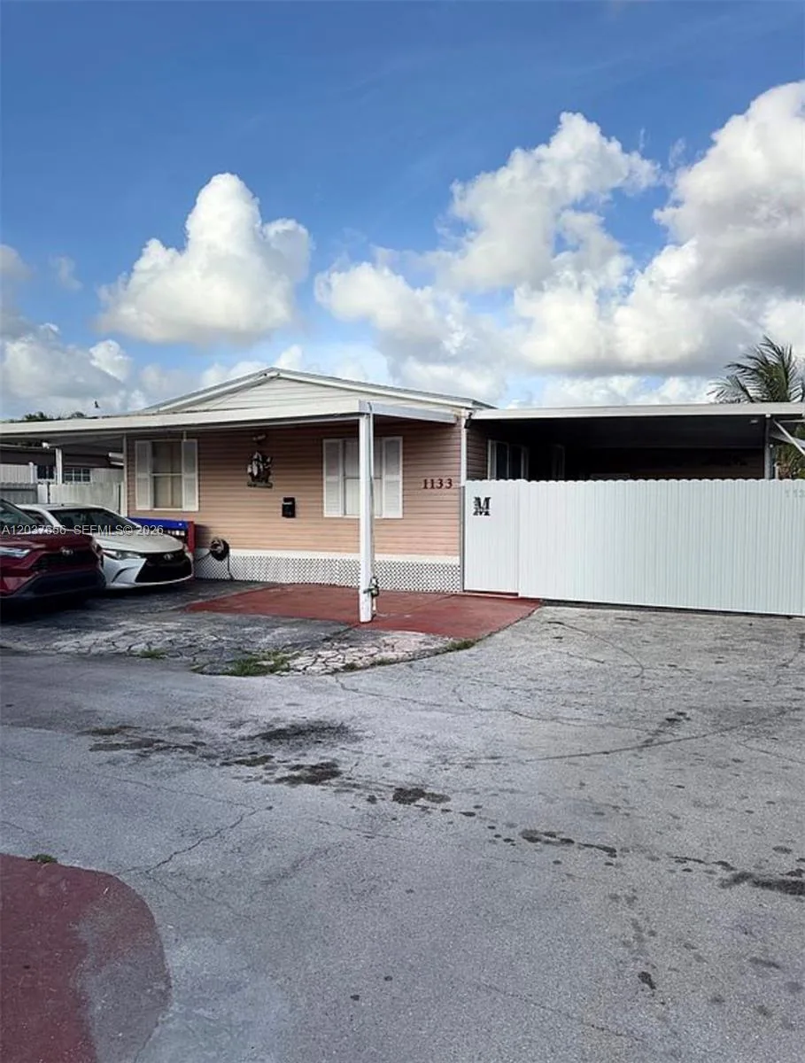 1133 SW 130th Ave, Miami, FL 33184