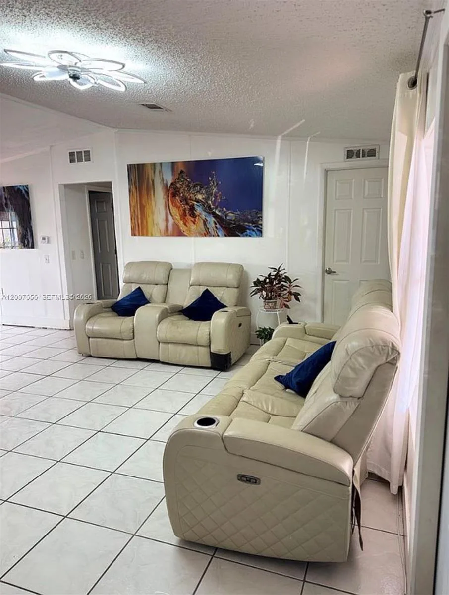 1133 SW 130th Ave, Miami, FL 33184 photo 2