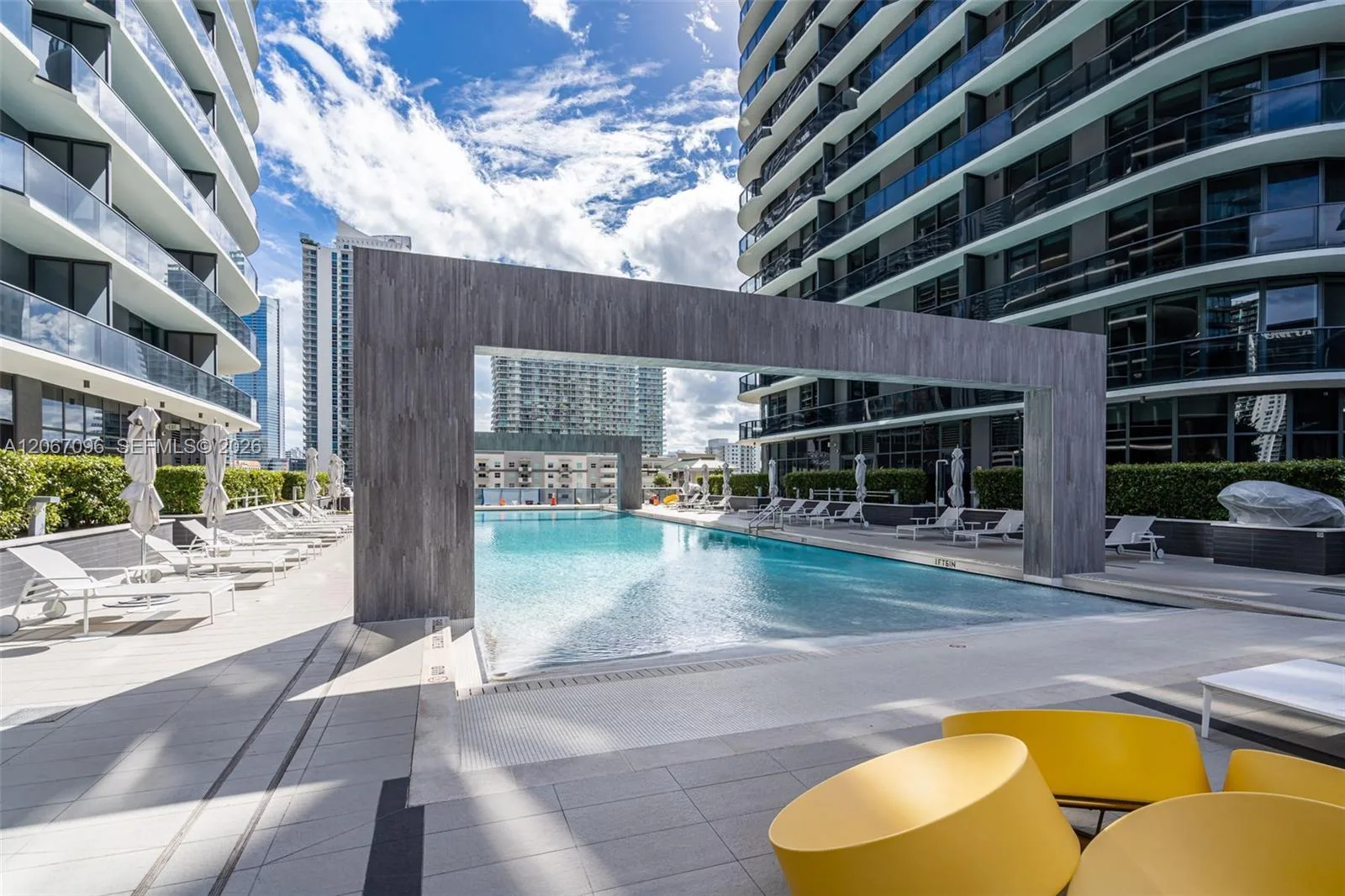 55 SW 9th St # 2407, Miami, FL 33130 photo 12