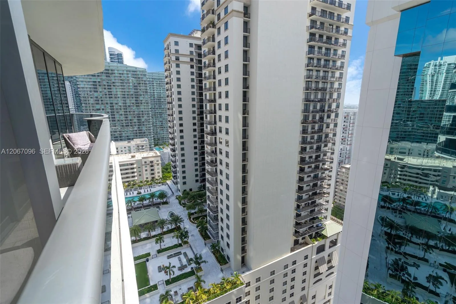 55 SW 9th St # 2407, Miami, FL 33130 photo 6