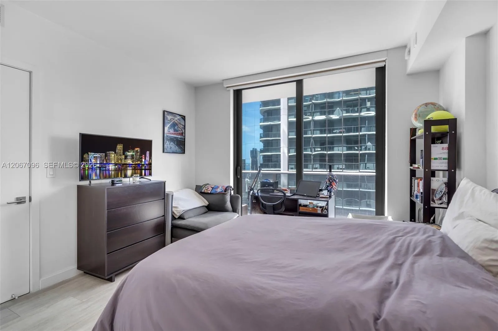55 SW 9th St # 2407, Miami, FL 33130 photo 8