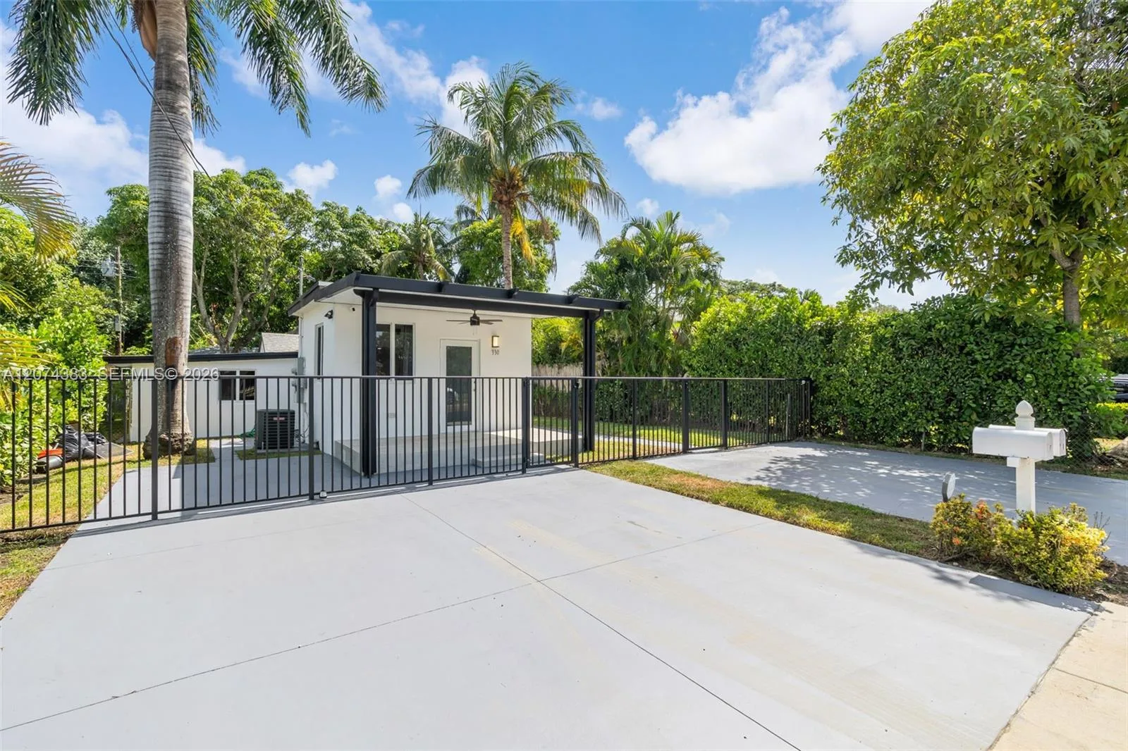 330 NW 82nd Ter, Miami, FL 33150