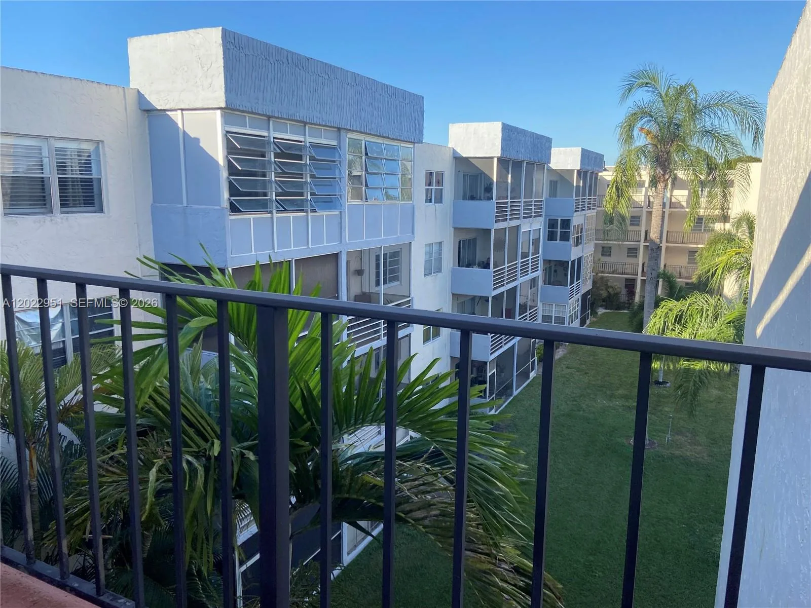 7502 NW 30th Pl # 417, Sunrise, FL 33313