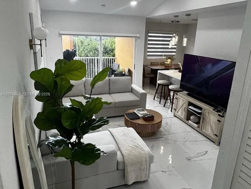 20950 SW 87th Ave # 305, Cutler Bay, FL 33189