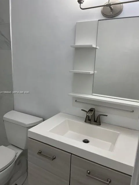 3008 NW 13th St, Miami, FL 33125 photo 12