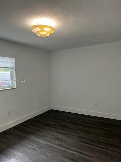 3008 NW 13th St, Miami, FL 33125 photo 13