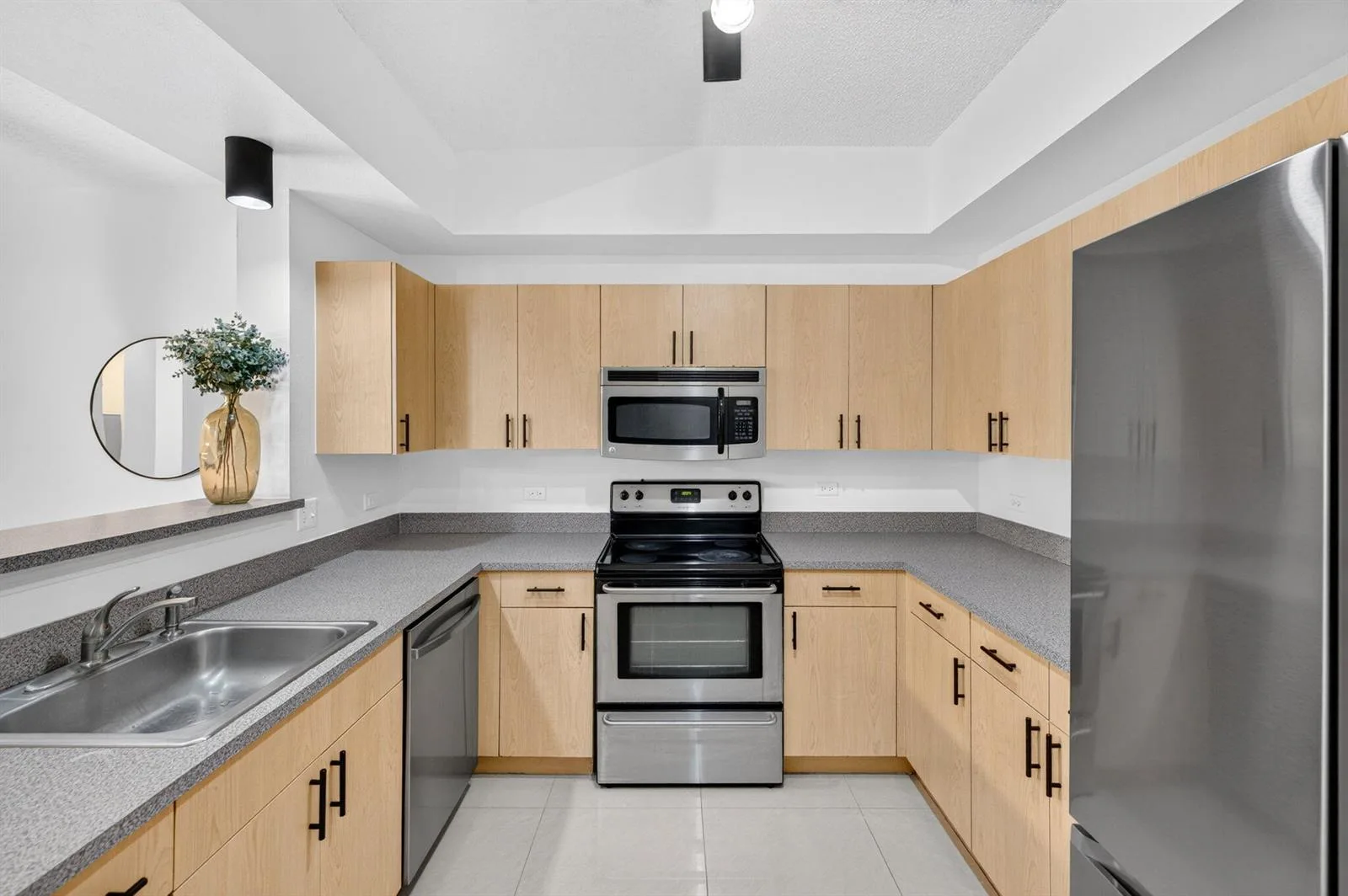 533 NE 3rd Avenue # 125, Fort Lauderdale, FL 33301 photo 3