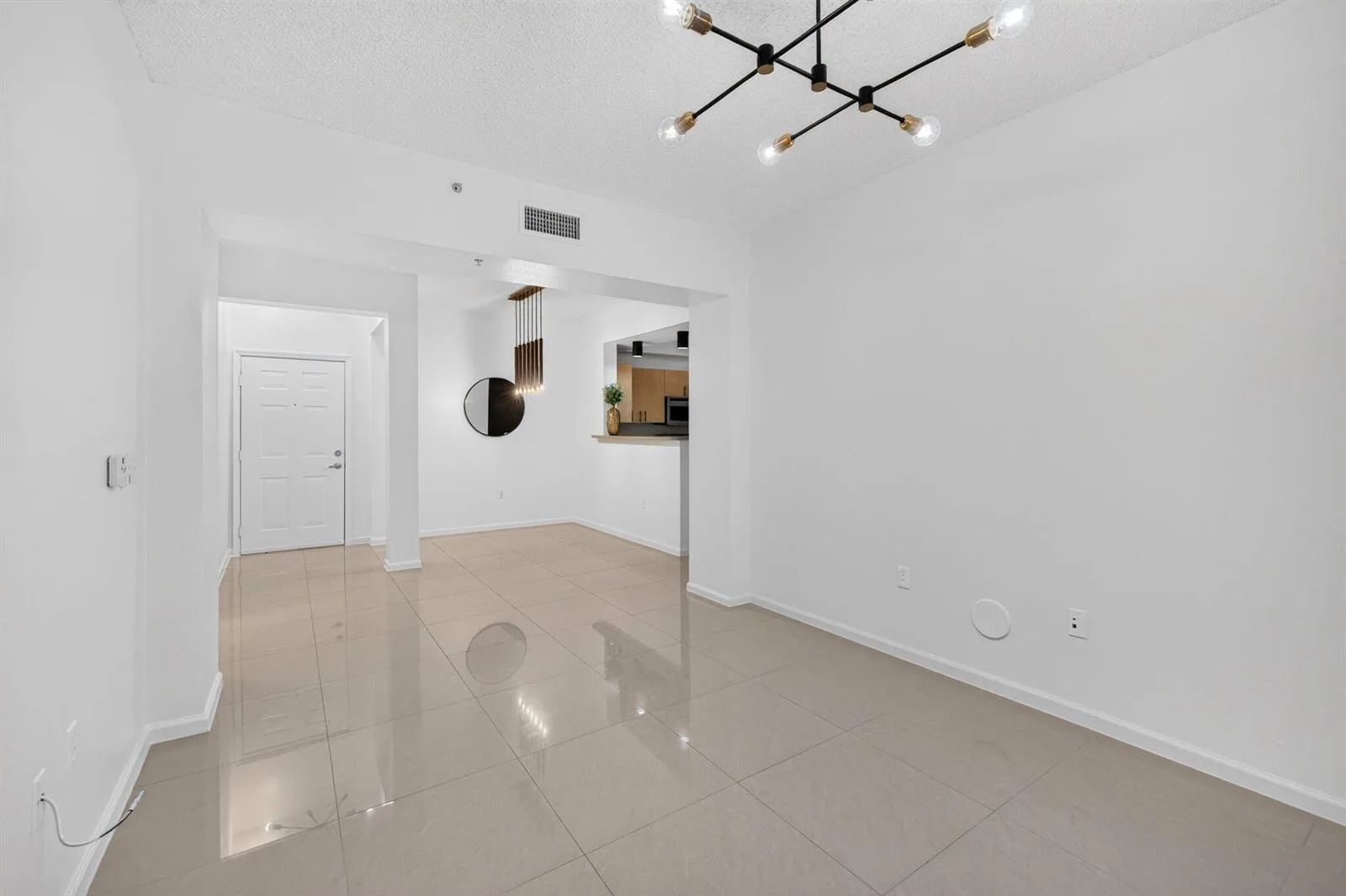 533 NE 3rd Avenue # 125, Fort Lauderdale, FL 33301 photo 4